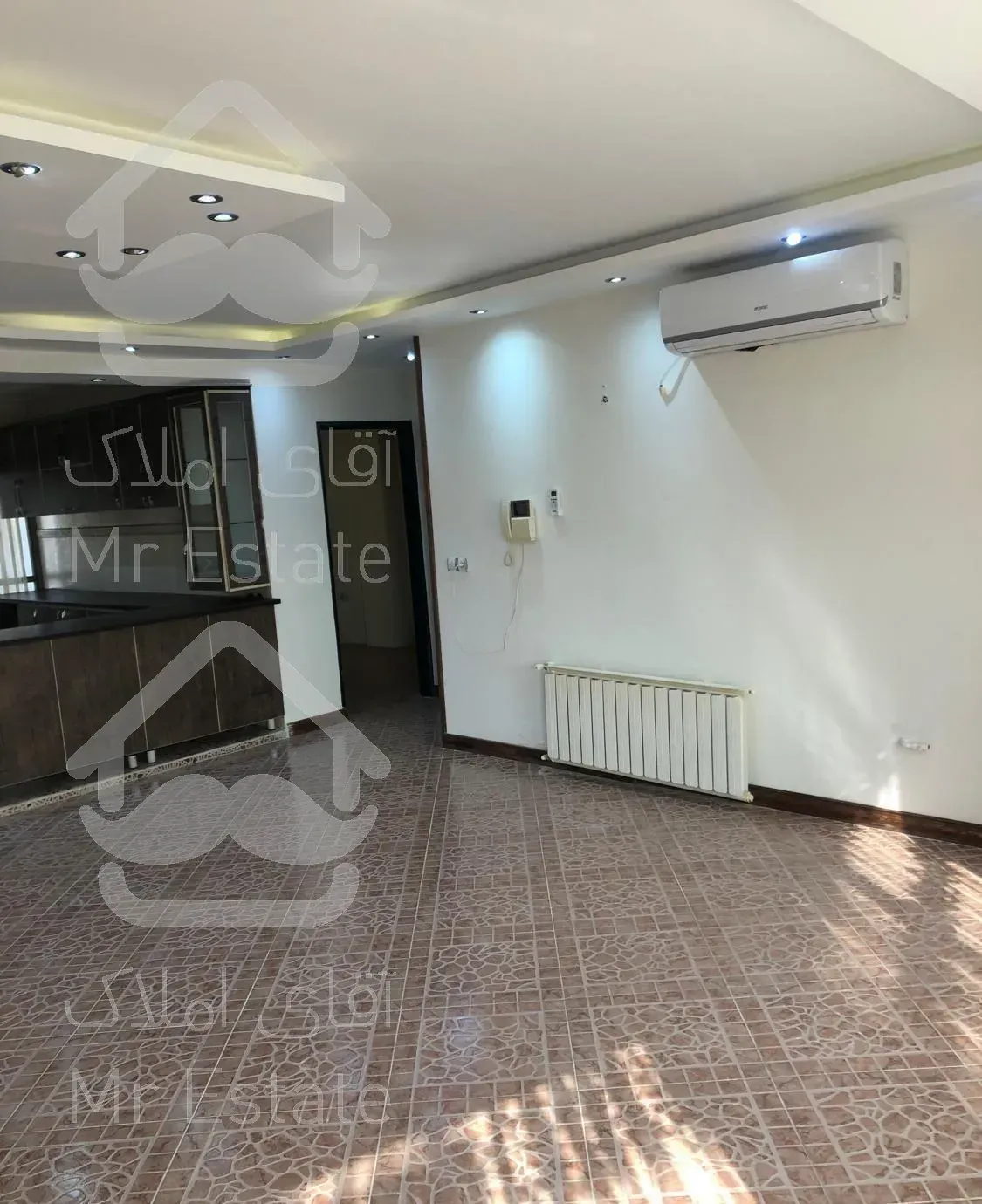 ۹۲ متر واحد آپارتمانی واقع در خیابان کشاورز، نور