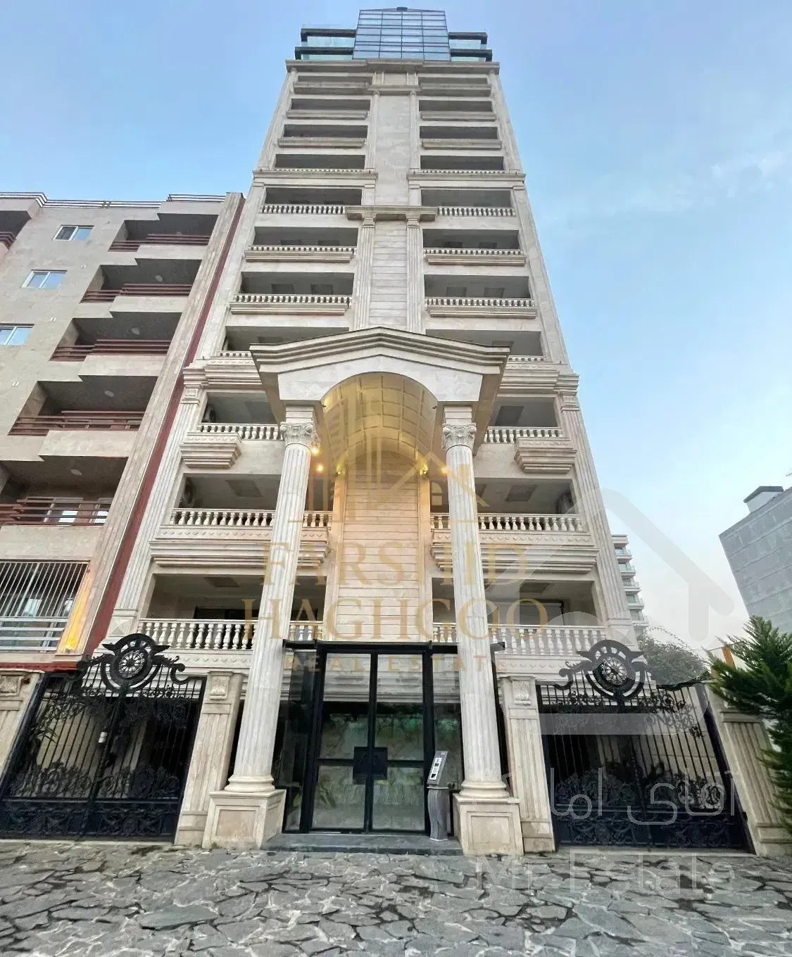 فروش آپارتمان ۱۲۰ متری با دید به دریا در سرخرود