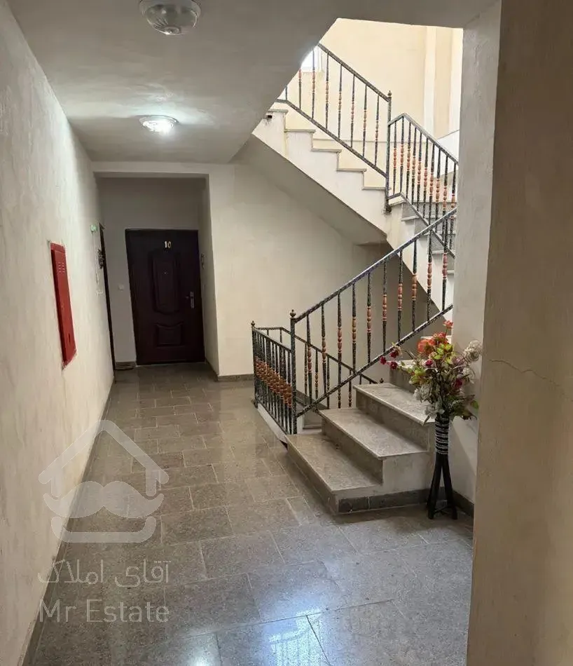 اپارتمان ۸۲ متری با پارکینگ