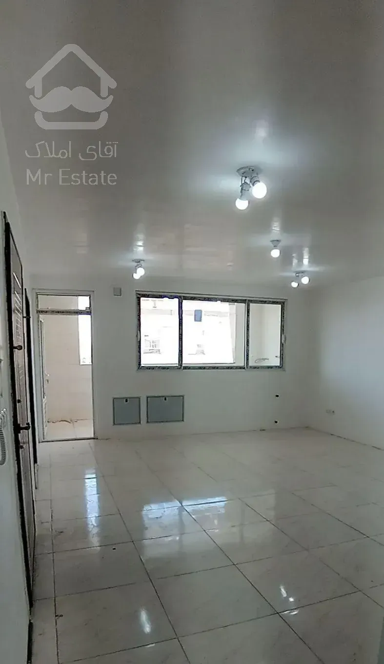 فروش آپارتمان ۱۴۰ متری ۳ خوابه طبقه ۳