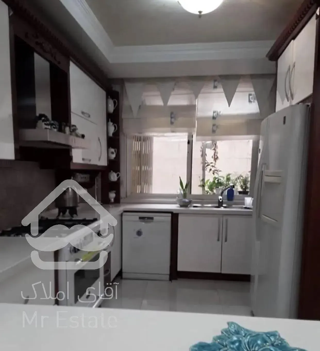 آپارتمان ۱۵۰ متری اندرزگو فول بازسازی/ مشاعات آبی