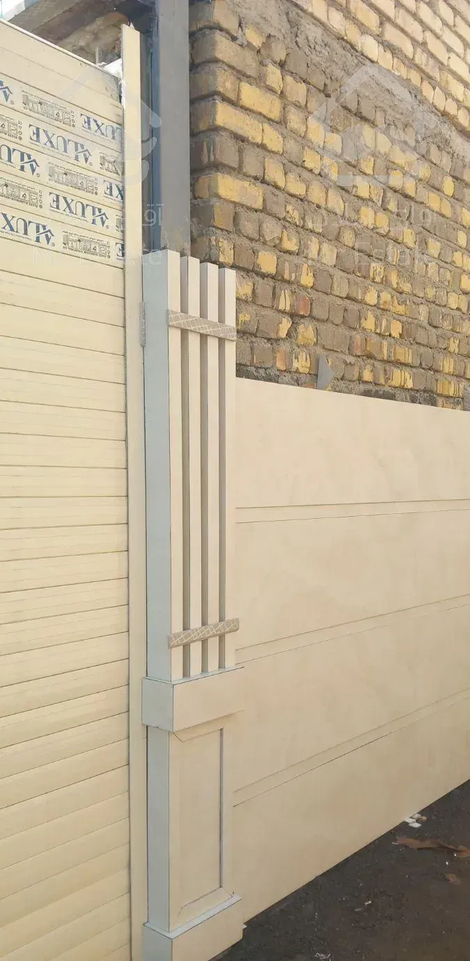 کاشی کاری.کف فرش سرامیک موزائیک. نما پرسلان