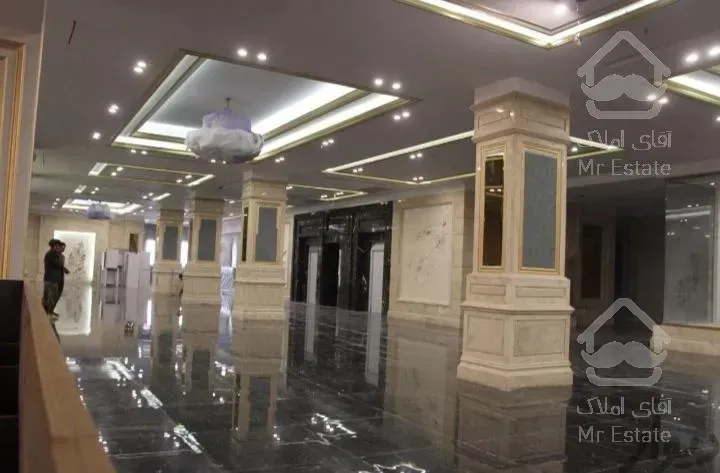 ۱۰۲ متر/ تنها ۲ خواب ریز متراژ ویودار طبقات بالای برج / دفتر فروش مرکزی سازنده