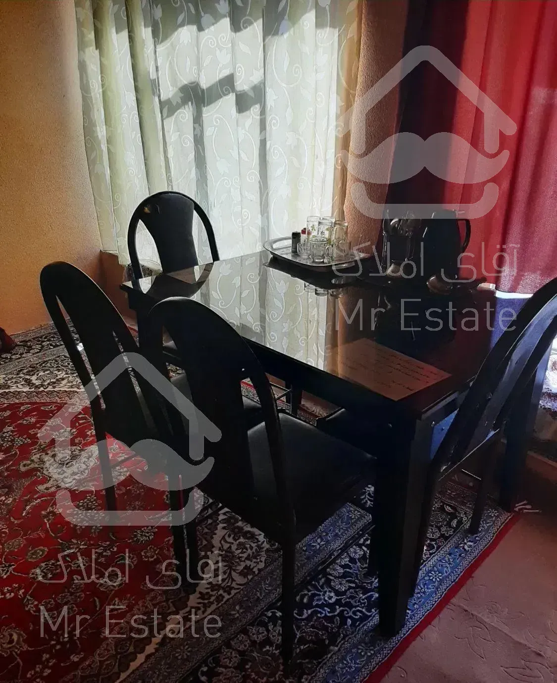 منزل مسافر با حیاط و پارکینگ