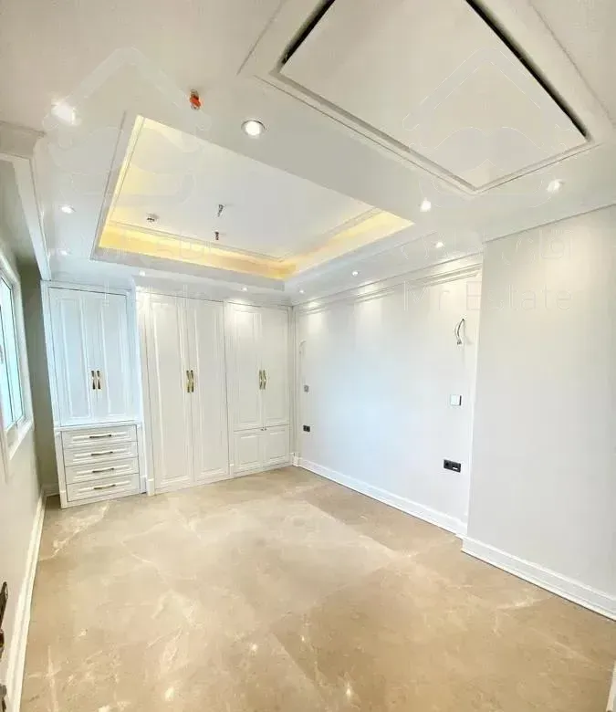 ۱۵۱ متر ۳ خواب / برج باغ / وام دارر