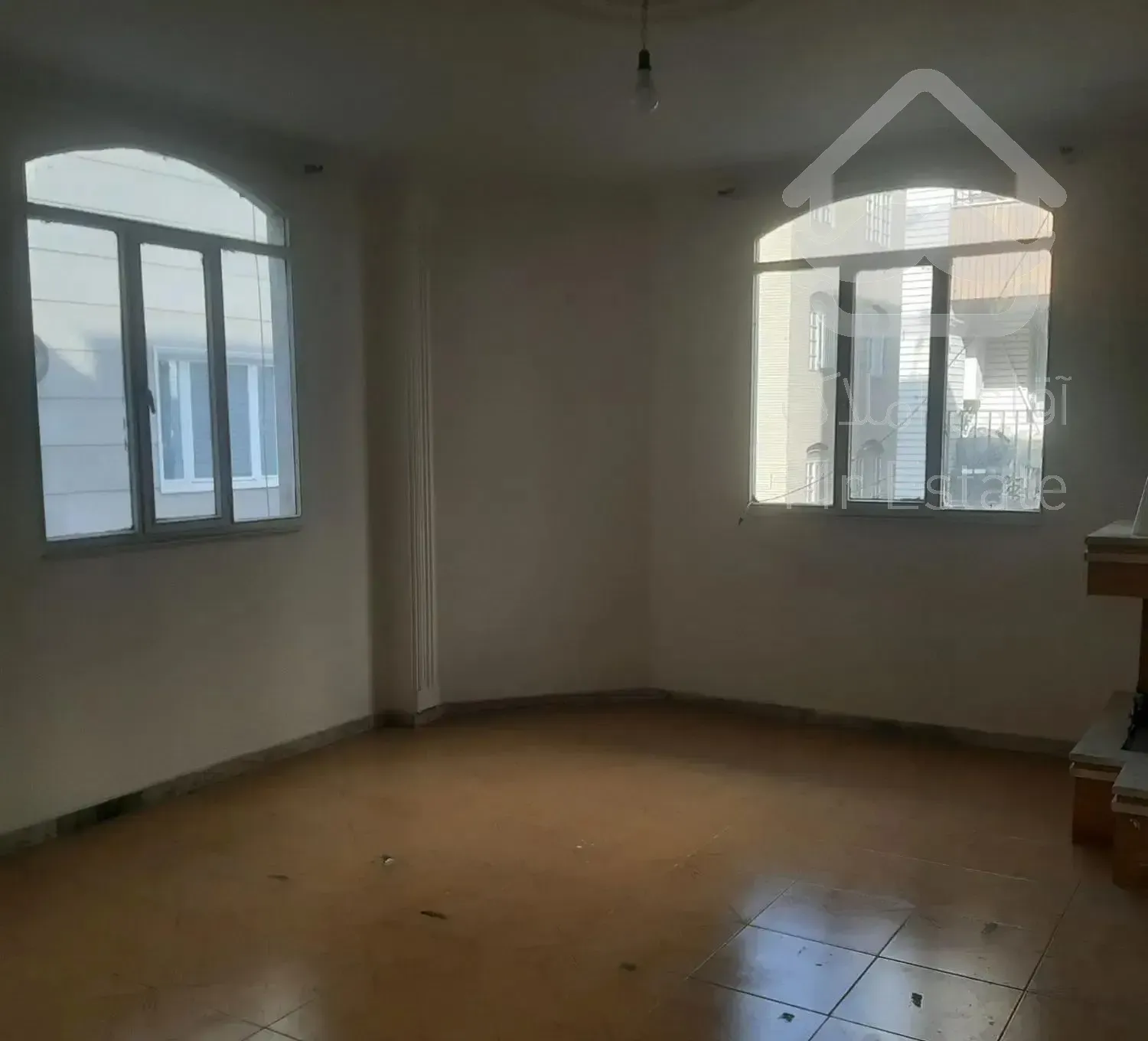 ۶۲ متر آپارتمان مترو دانشگاه شریف