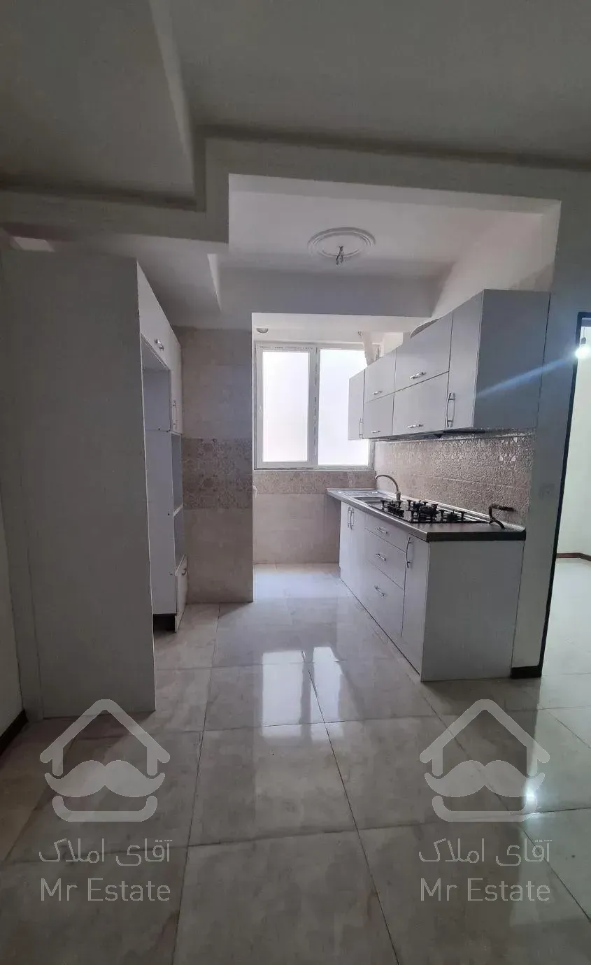 آپارتمان ۴۰ متری آسانسور/انباری/بالکن