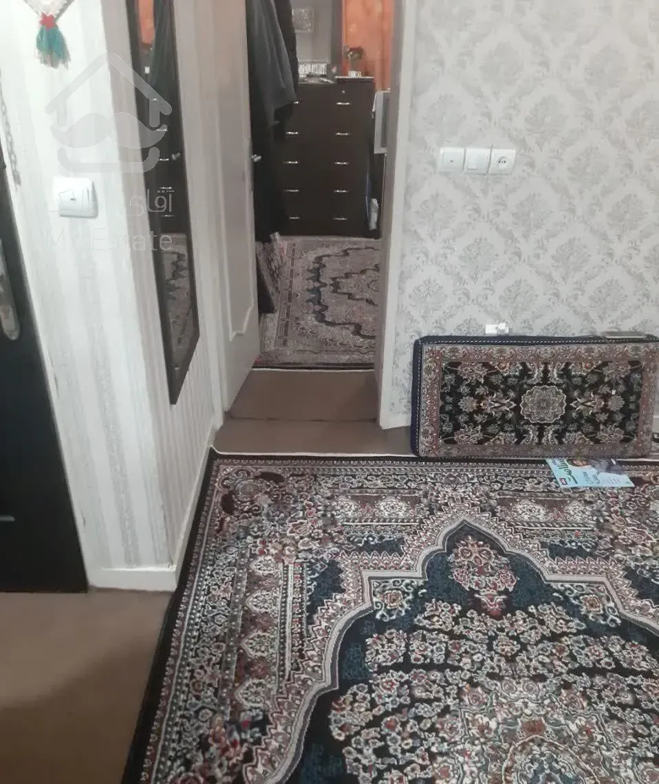 فروش آپارتمان ۴۱ متری ۱ خوابه طبقه ۳ در بازار