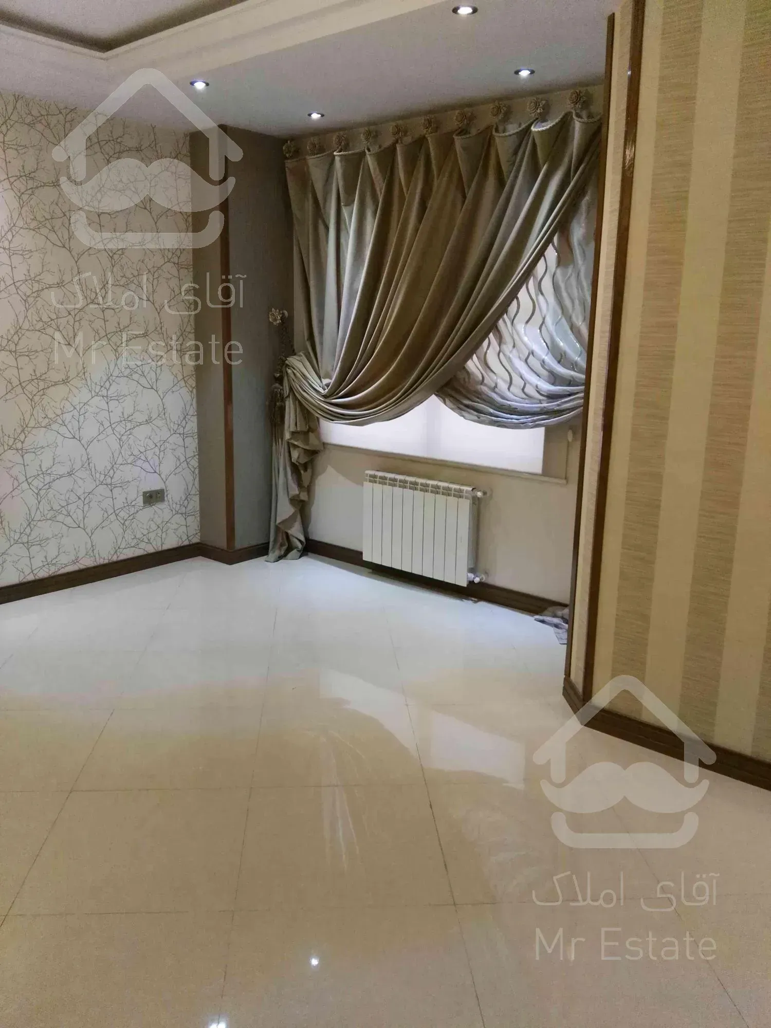 ۲۵۰ متر تکواحدی  شمال کاشانی