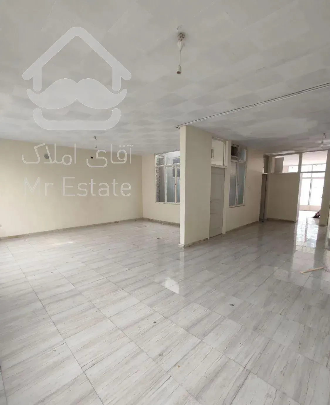 آپارتمان ۴خواب قدیمی نورگیر  تکواحدی