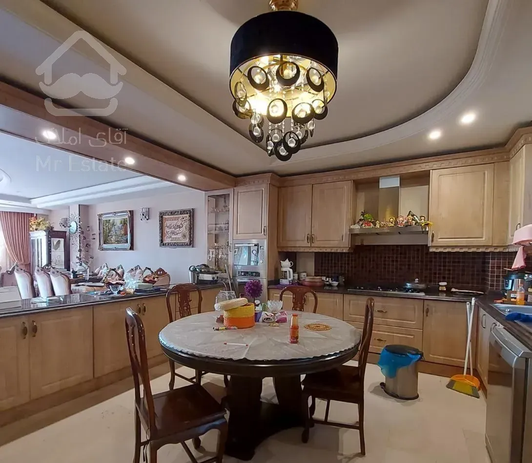 فروش آپارتمان ۲۴۵ متری تک واحدی  فرمانیه شرقی