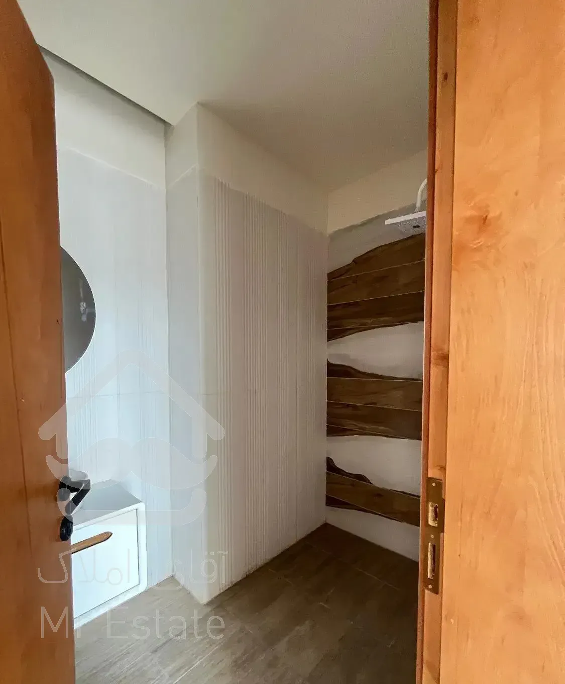 ۱۶۴ متر نورگیر و خوش نقشه فول امکانات