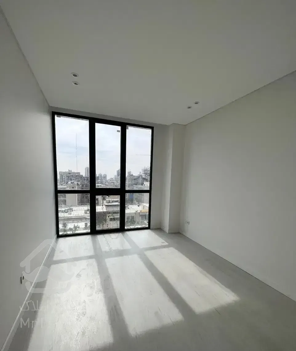 میرداماد شمال ۱۵۰متر نوساز ۲پارکینگ سندی فول