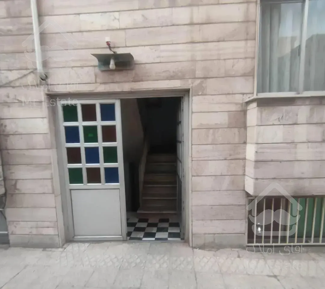 61متری 2 خواب زیرهمکف برای سرمایه گذاری مناسب