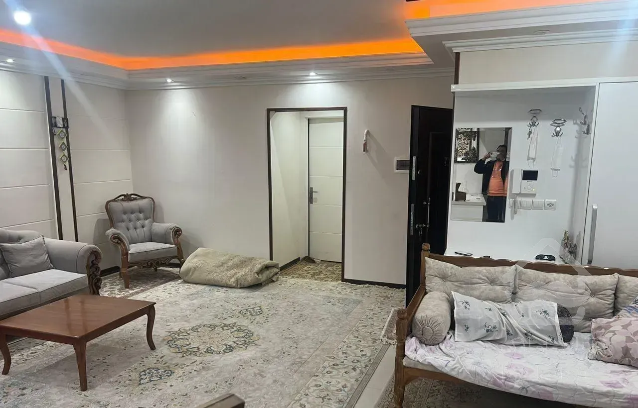 فروش آپارتمان ۷۶ متری ۱ خوابه طبقه ۲