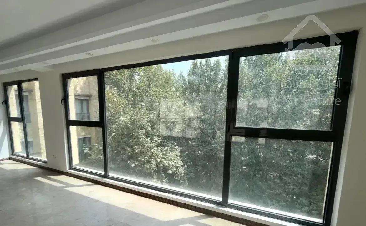 قلهک ۱۲۰ متر چشم انداز جنگلی