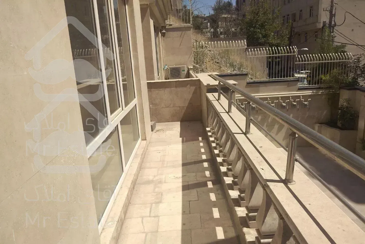 نیاوران 130 متر. حتی مجرد