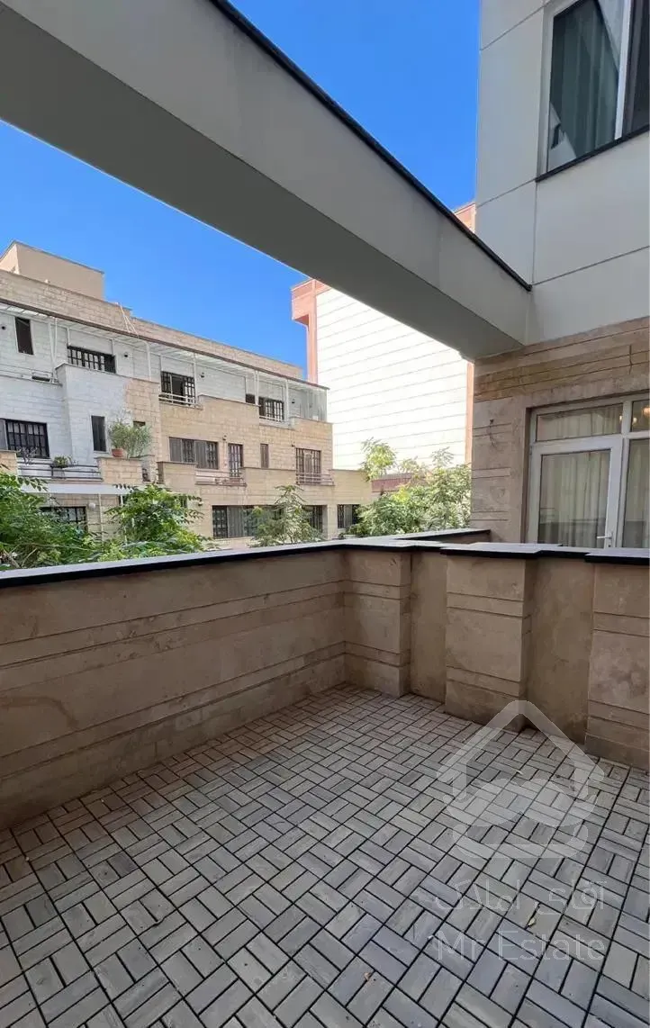 ۲۰۰ متر/ویو۳طرفه دره/سه خواب/فرعی آرام