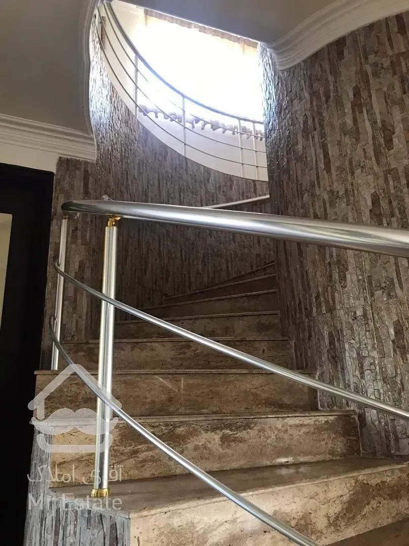 ویلاباغ سوبلکس ۲۵۰۰متری باشرایط پرداخت وتهاتر