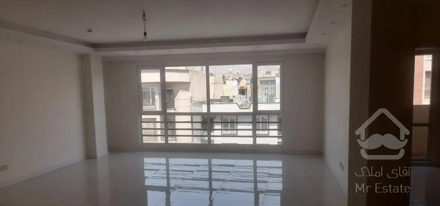 ۱۹۰ متر آپارتمان / ۳ خواب / اکازیون / تک واحدی
