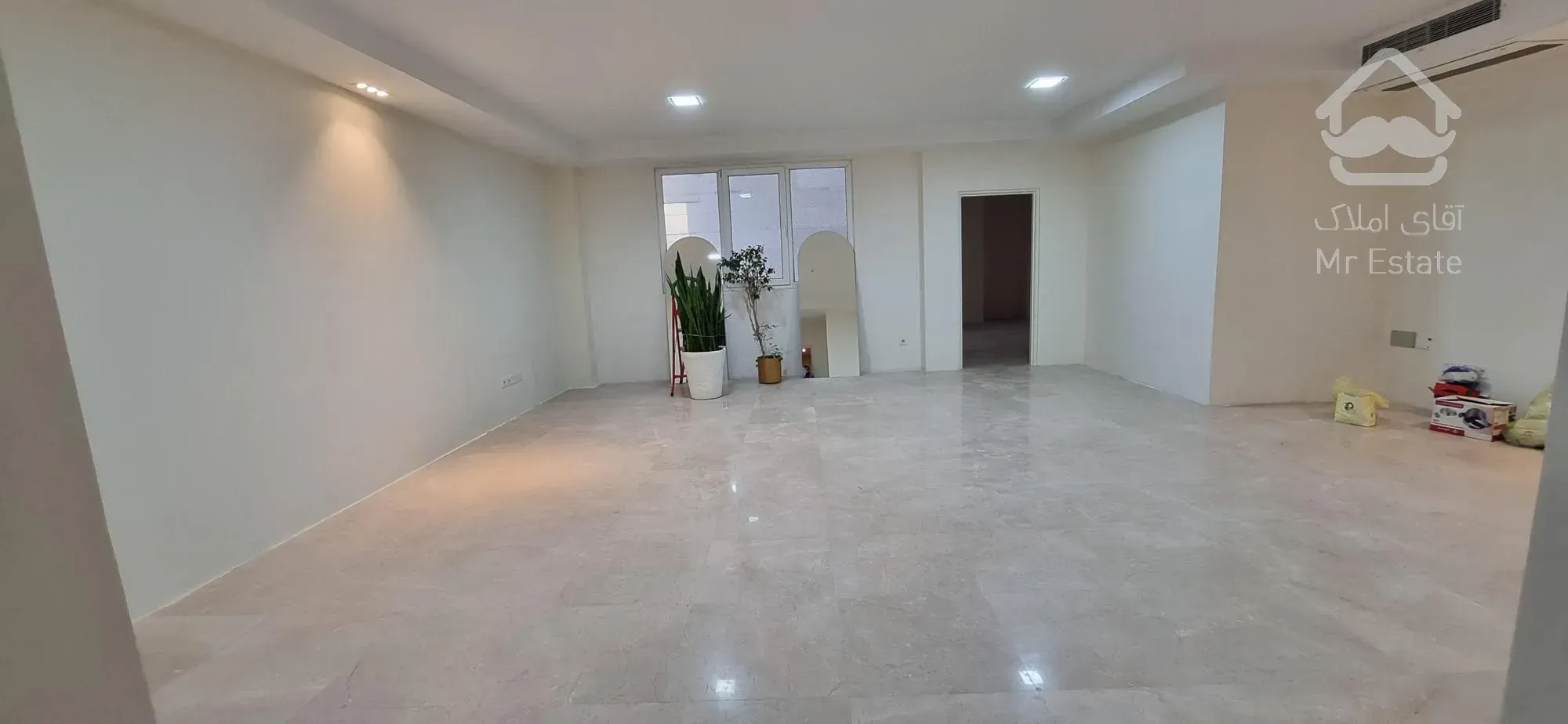 فروش ۱۱۵ متر سند اداری بر کاشانی