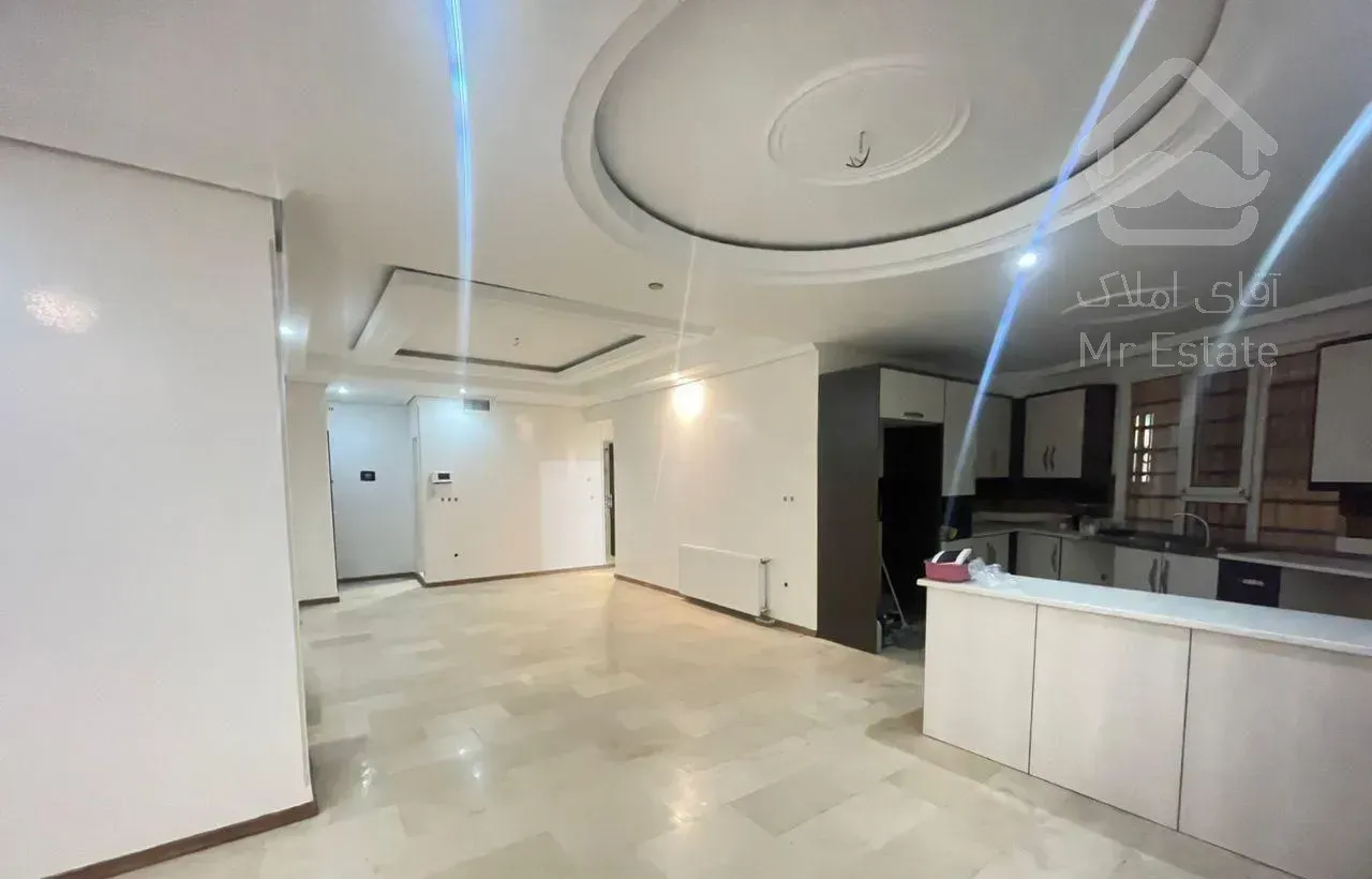 قلهک بهترین فرعی ۱۱۲متر۲ خوابه با امکانات