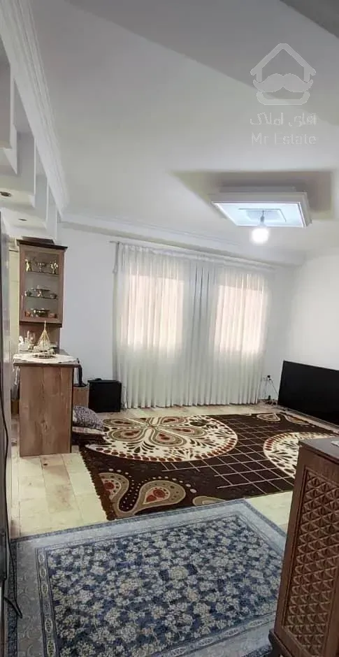 47 متر با پارکینگ و آسانسور تمیز و شیک