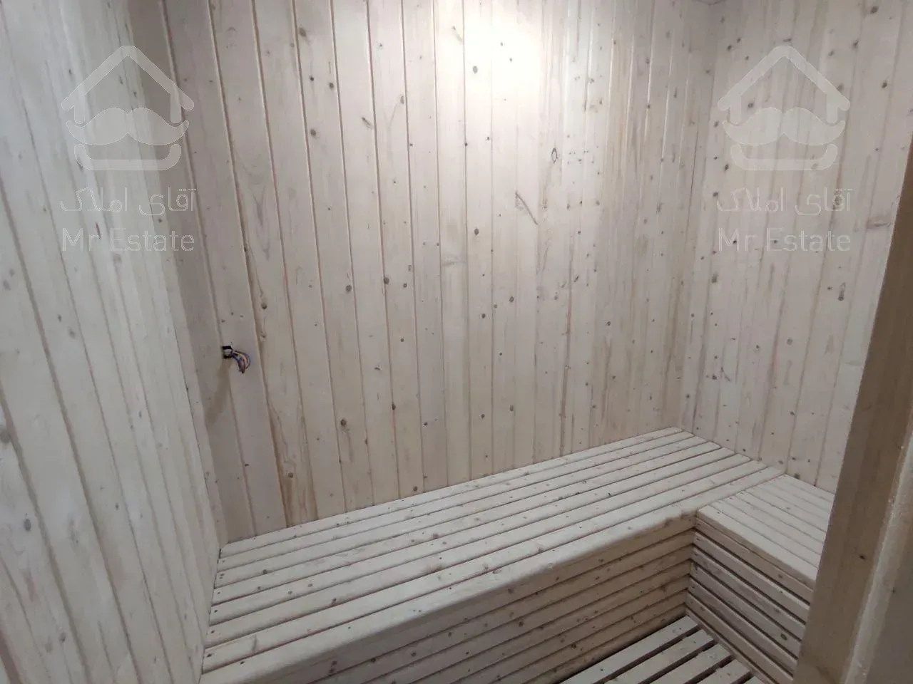 فروش ویلا ۲۵۰متری