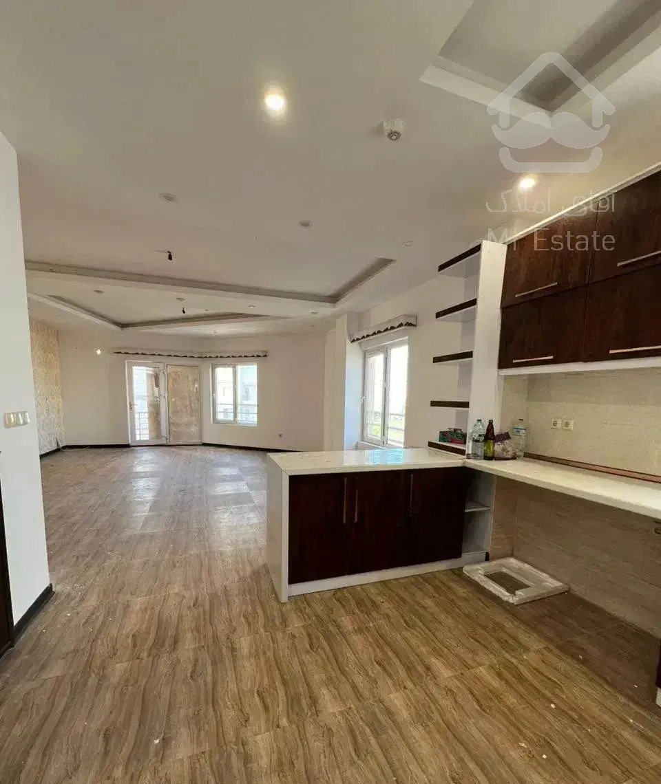 فروش واحد به قیمت در شریعتی