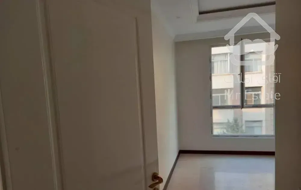 ۹۲ متر ۲ خواب در سهروردی شمالی بالای عباس اباد