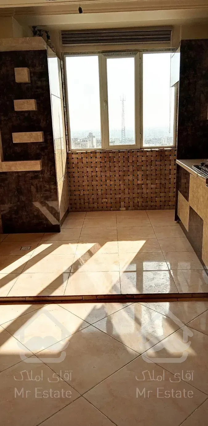 60متر 2خواب 2پارکینگ نورگیر چشم انداز وسیع ابدی