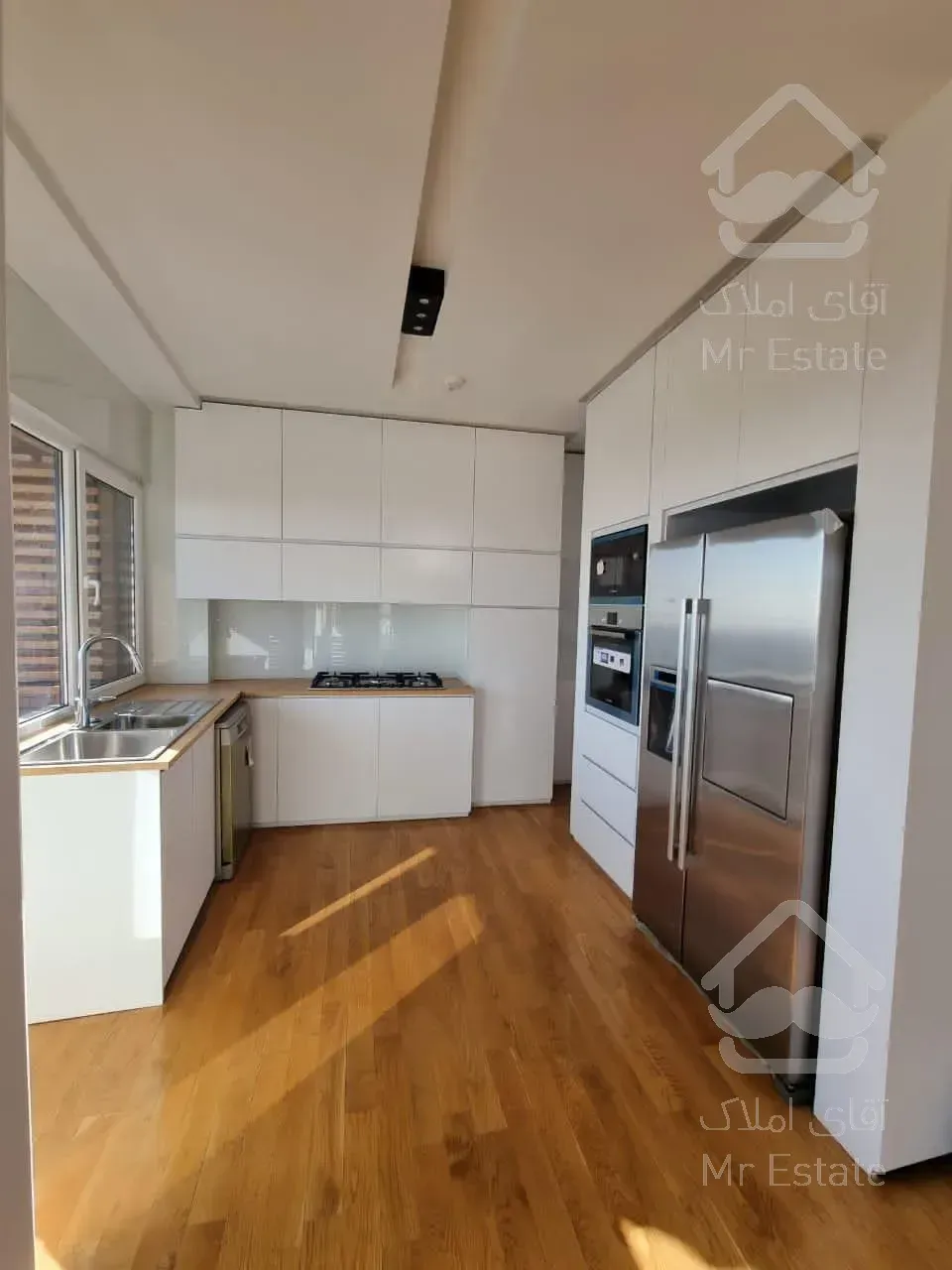 خرید 180 متر آپارتمان با چشم انداز کاخ