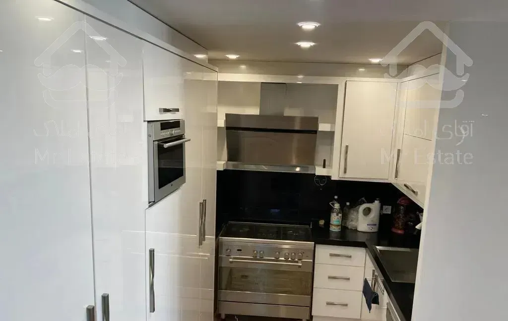 آپارتمان ۳ خوابه ۱۱۲ متری بازسازی شده در سپاهانشهر