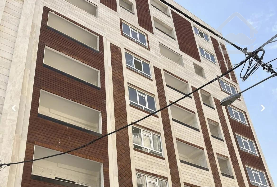 گرمدره جنوبی/۱۰۶متر/غرق نور