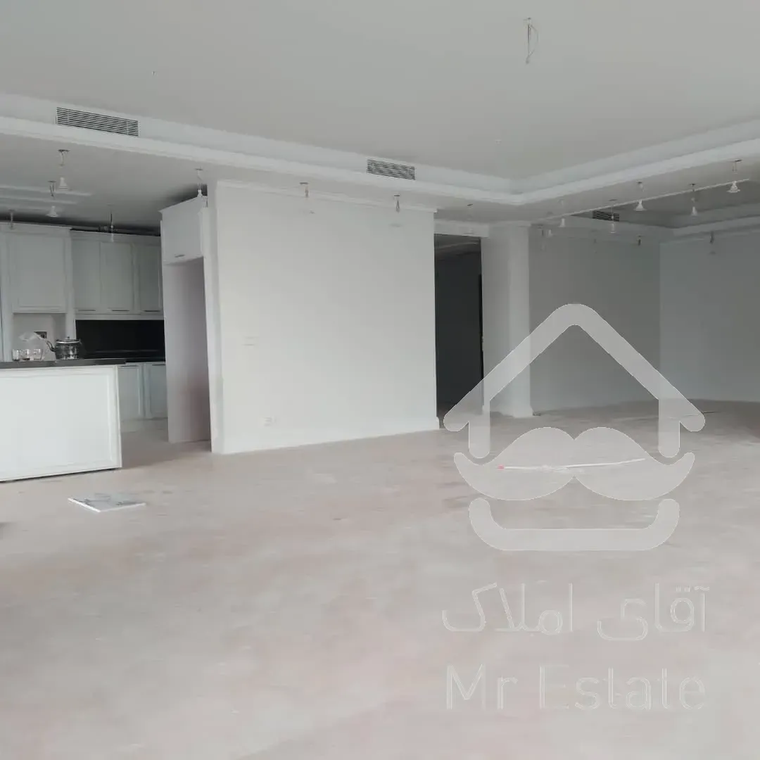 فروش آپارتمان درکه 200  متر شیک