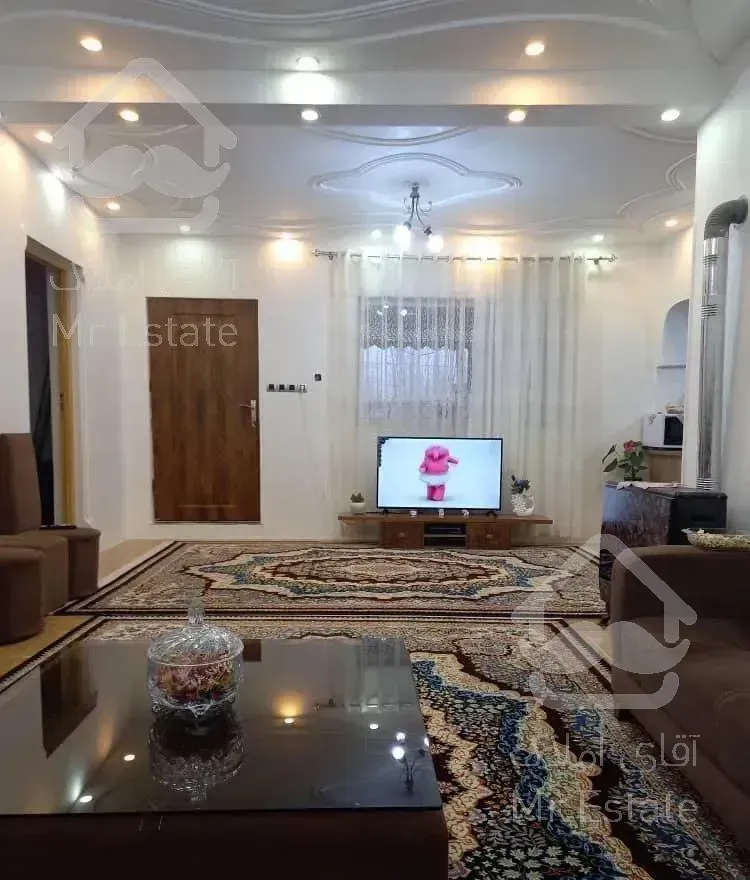 ویلای شهری 210 متر زمین 100 متر بنا