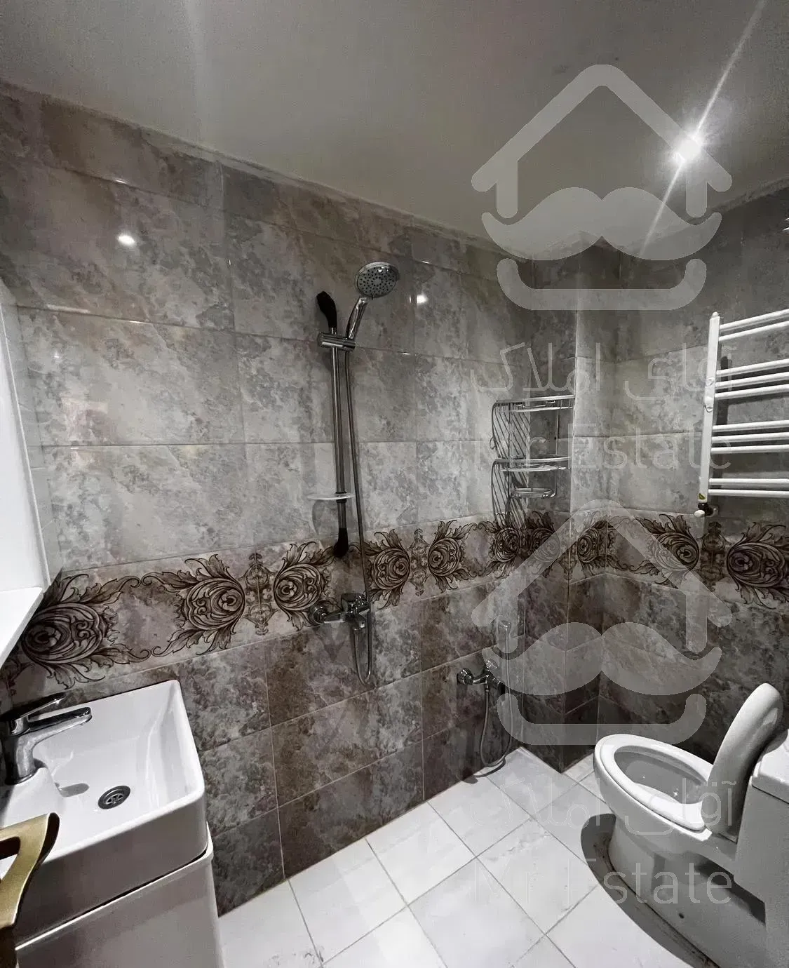 ١٣٠متر،٣خواب،فول،٣ساله،سعادت اباد