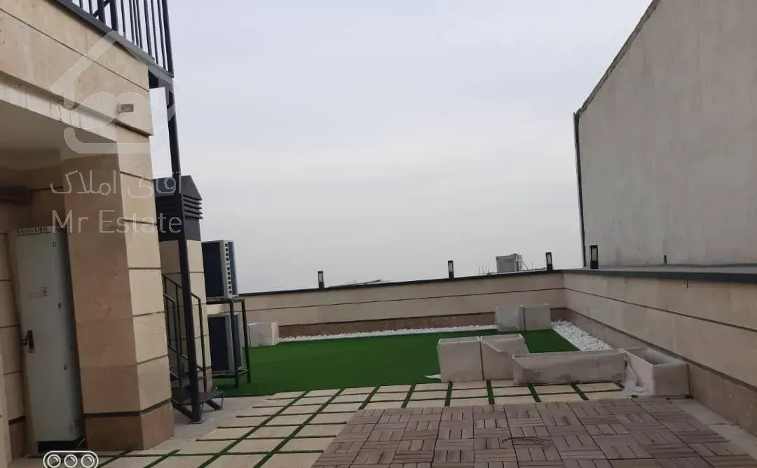 حوالی پل صدر ۱۸۰متر ۳خوابه تکواحدی