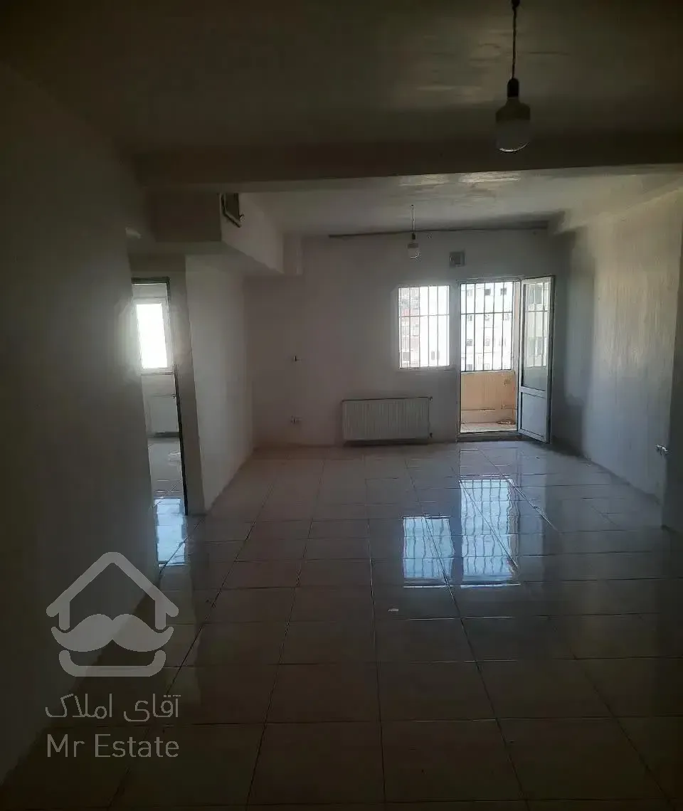 پرند/پشت بیمارستان مهر/واحد۱۰۰متری /فول تمیز