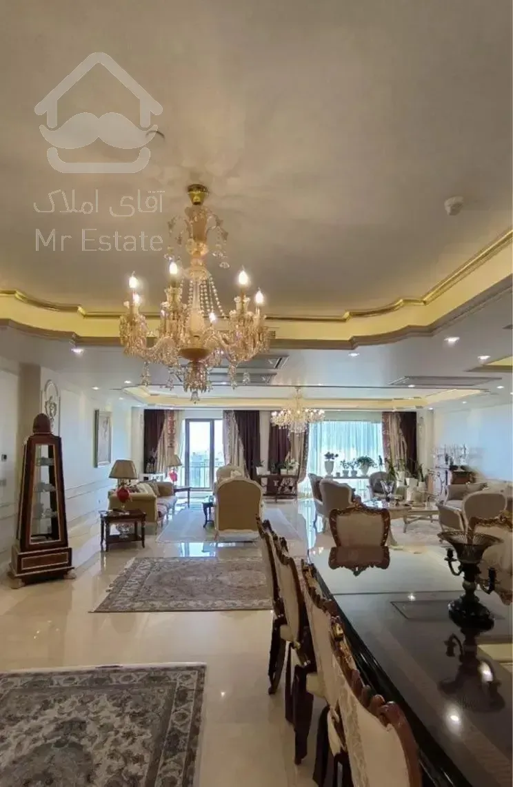 ۲۰۰متر/۲ساله/سازه سوپر لاکچری/۳پارکینگ/بلوار بعثت