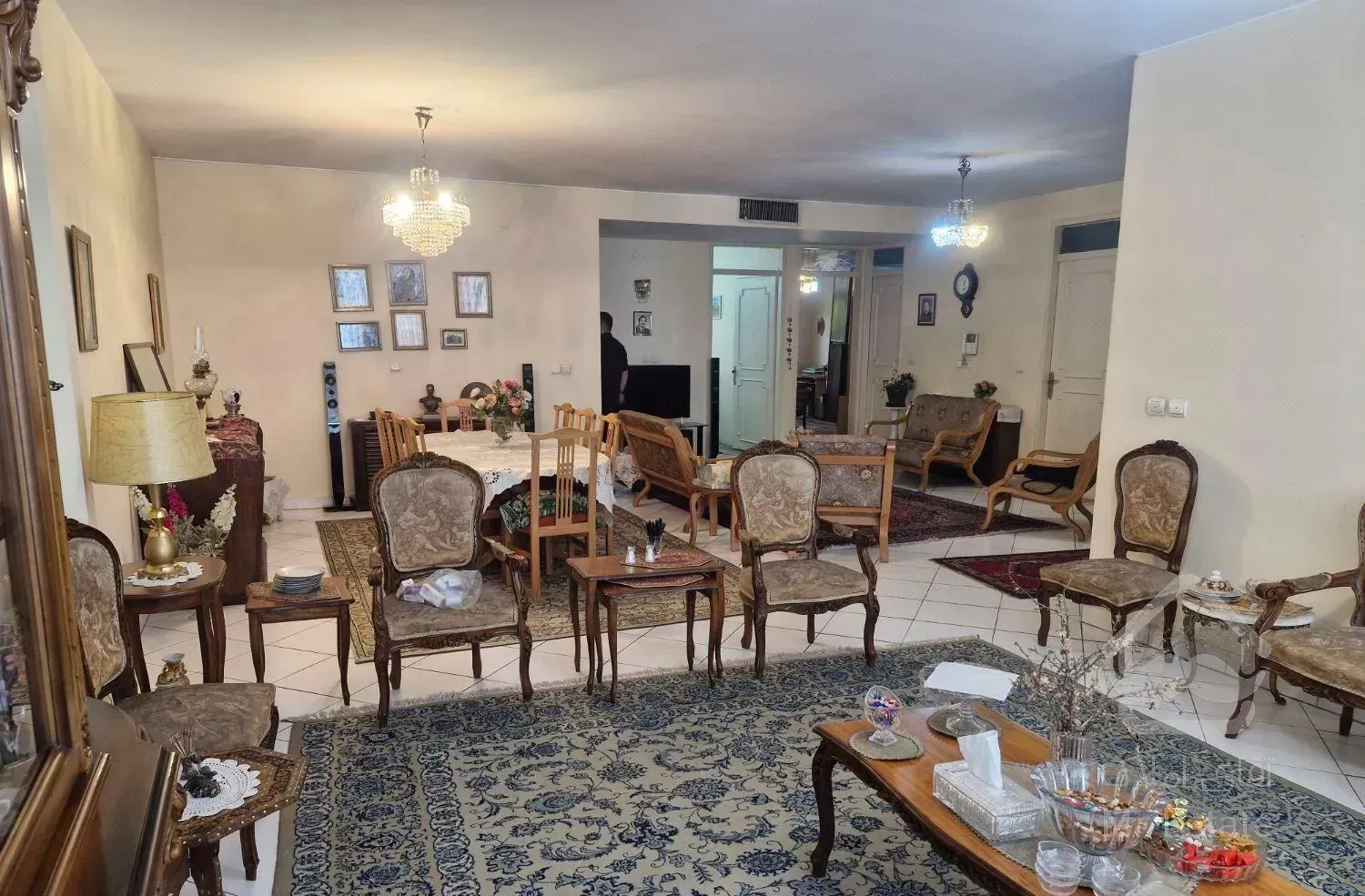 فروش آپارتمان ۱۶۵ متری ۳ خوابه در نیلوفر