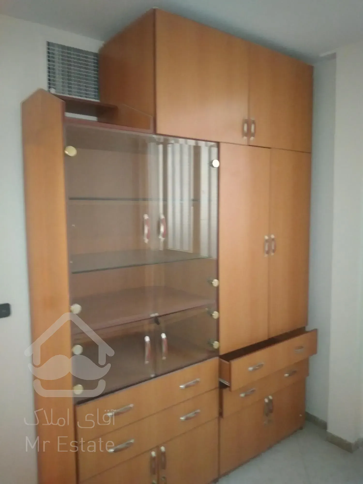 فروش آپارتمان ۶۸ متری ۲ خواب طبقه سوم تک واحدی رودکی آزادی