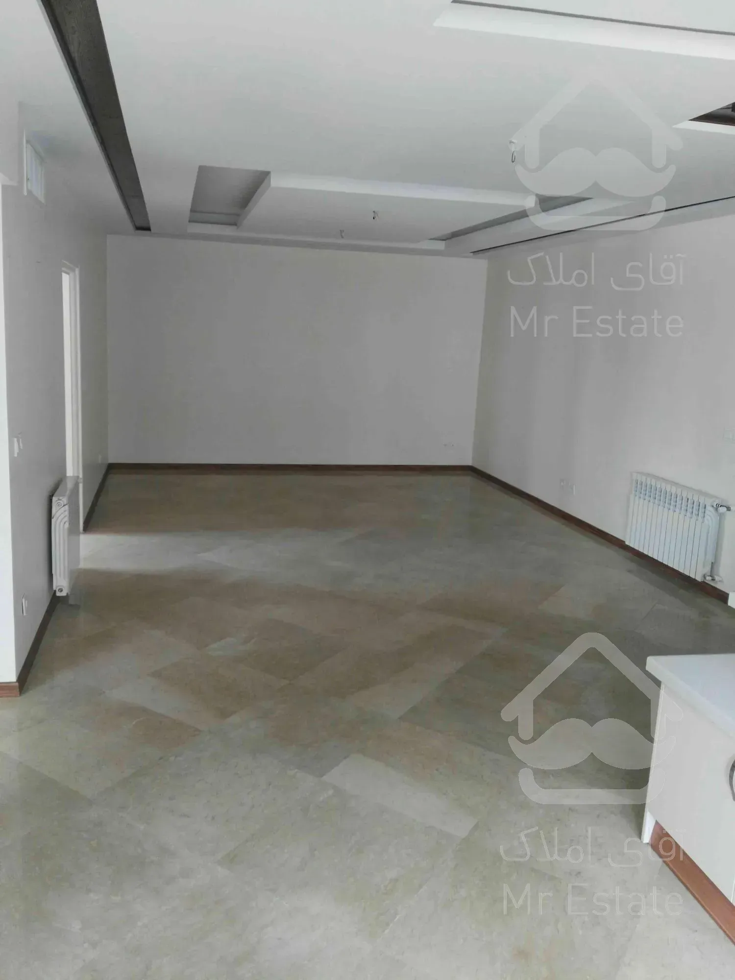 ۹۵ متر فول امکانات شیک کاشانی گلها