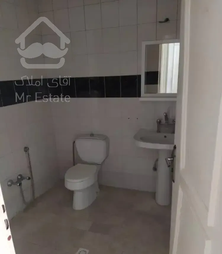 واحد۱۳۵متر دو خواب غرق نور شهرک راه آهن