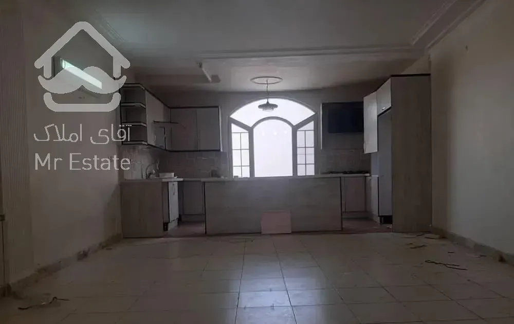 ۱۰۰ متر / آلاله شرقی /