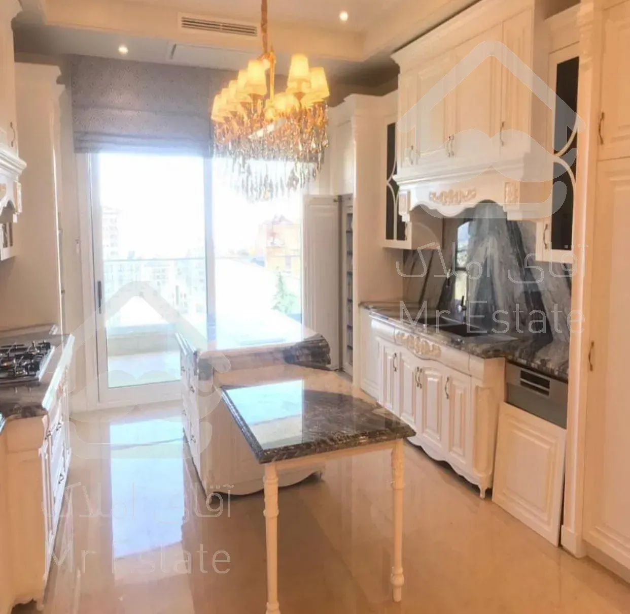 خرید آپارتمان 250 متری فرمانیه سنبل