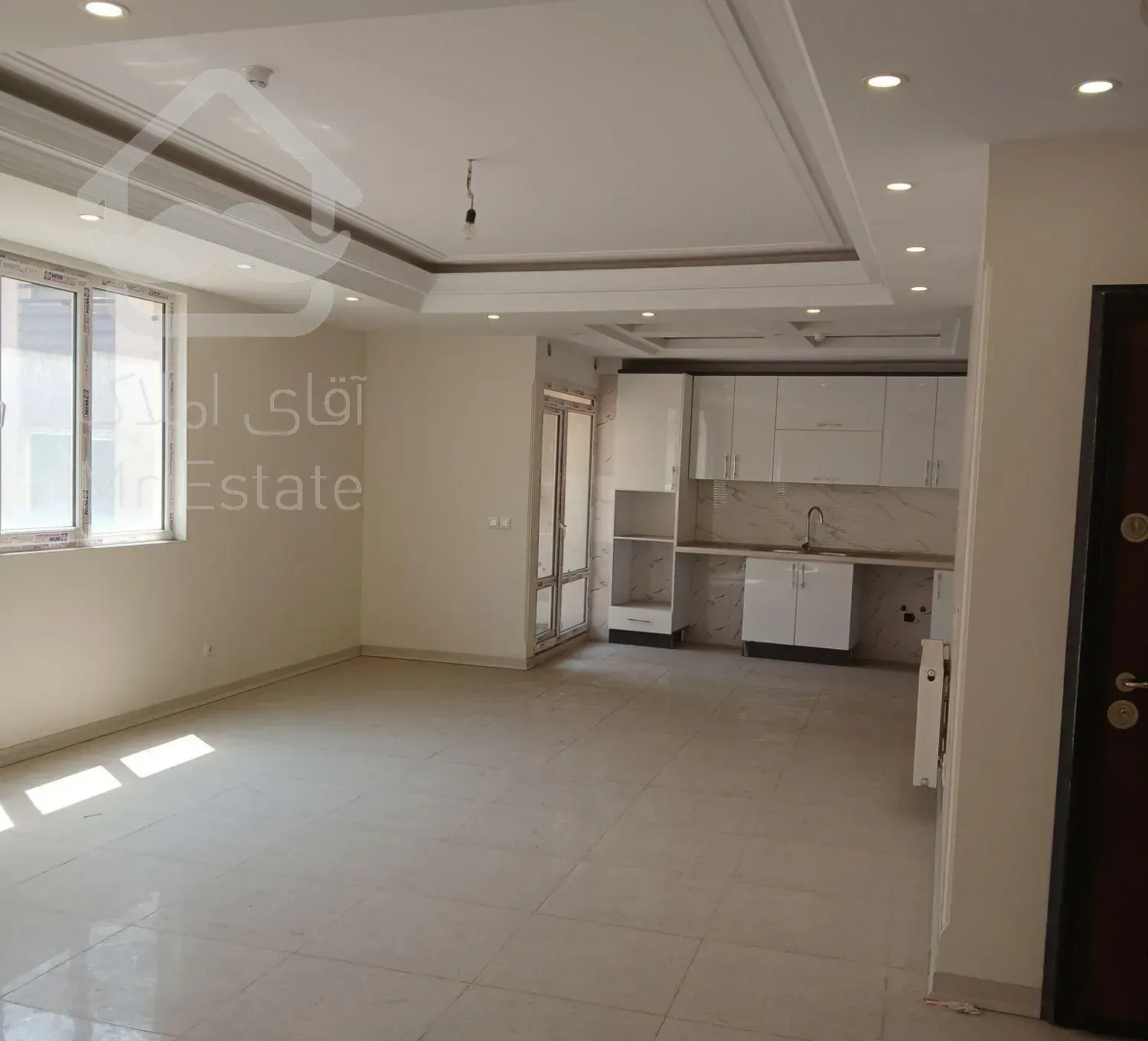 ۱۱۵ متر آپارتمان  ۳ خوابه پلیس  خواجه نظام  سرباز