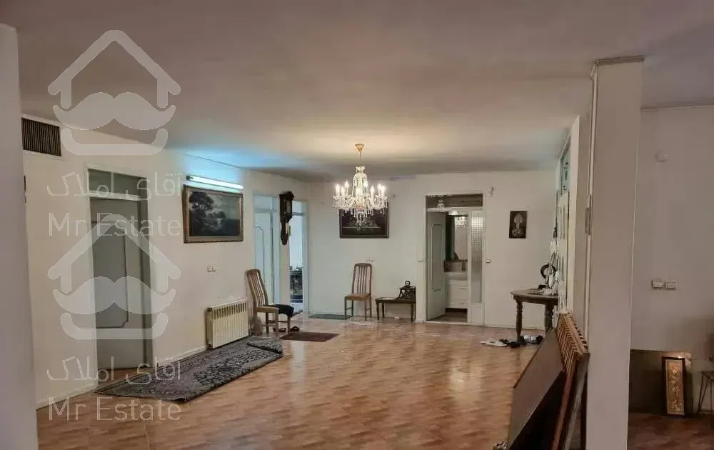 آپارتمان 150 متر3خواب قدرالسهم دار1از3