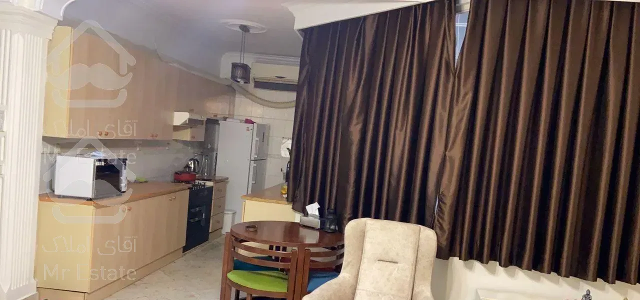 سعادت آباد صرافها ۸۰ متر دو خوابه رو به آفتاب