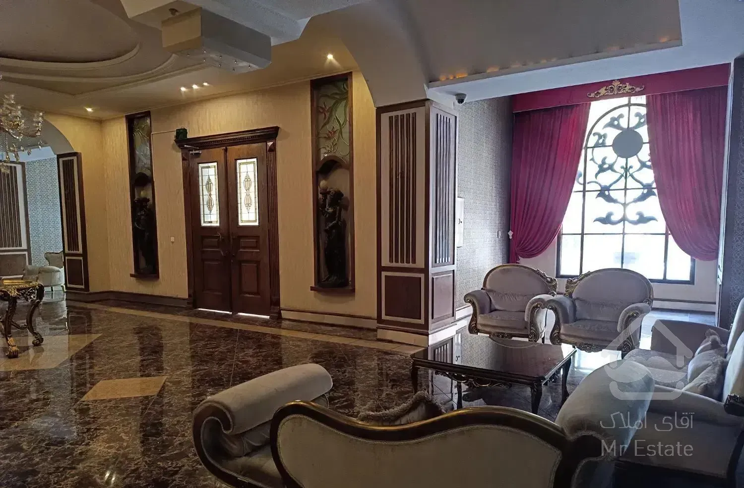 ۳۴۰ متر ۴ خواب  محمودیه( زیر قیمت منطقه،)